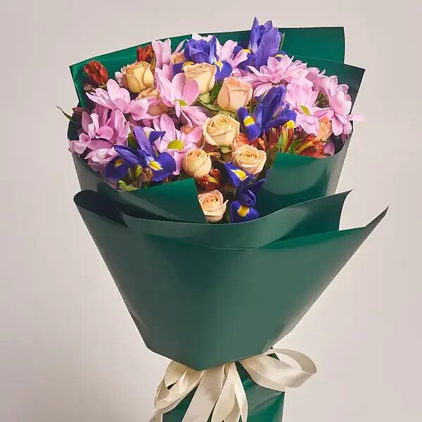   Букет из альстромерий, роз, хризантем, ирисов от AzaliaNow Мария Казённова