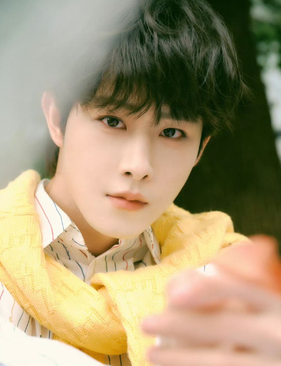 Актёр Тянь Цзяжуй