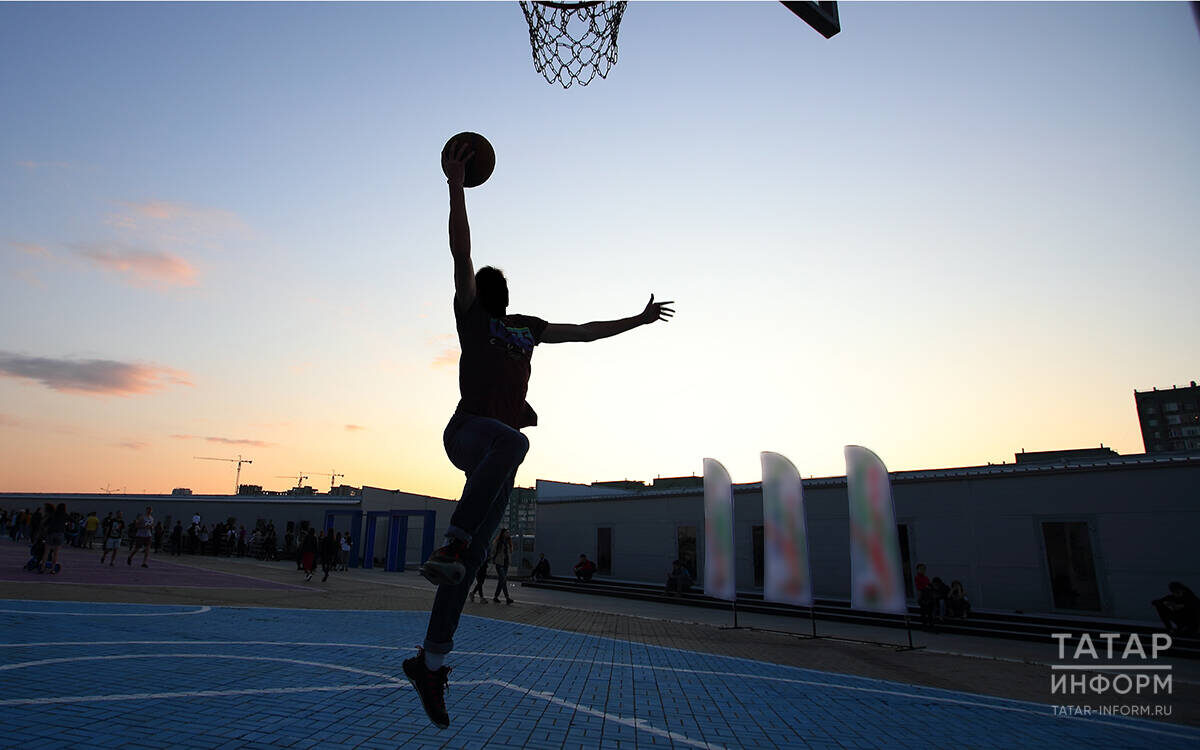 Из-за хороших спортивных данных его выделяли как ведущего игрока. Потом был рост, его взяли в сборную города, он имел все шансы попасть в сборную РоссииФото: © «Татар-информ»