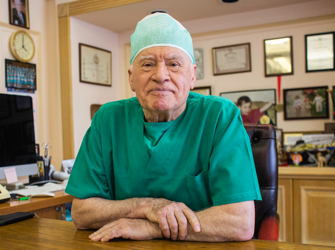 Лео Бокерия - советский и российский врач-кардиохирург, профессор. Академик РАН и РАМН.