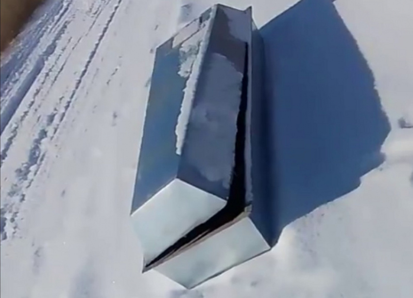 Волгодонец обнаружил вскрытый цинковый гроб за «Атоммашем»