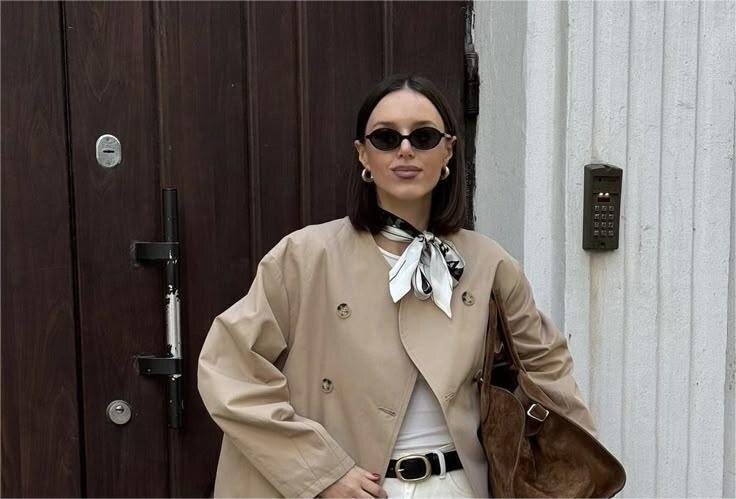 12 способов, как стильно и красиво носить шёлковый платок этой весной