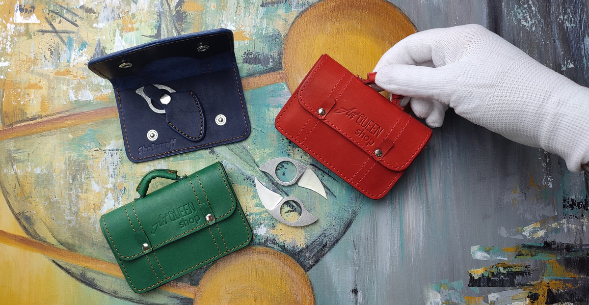 Главный приз - ОДИН из представленных на фото картхолдер! Легендарная визитница EDC из натуральной кожи "Портфель" с мини-ножом коготь.