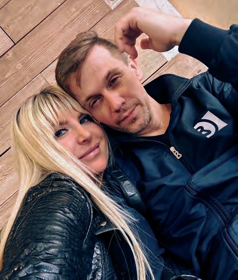    Максим Постельный и Юлиана Славэр Freedom Strength Beauty