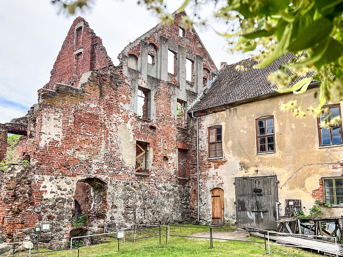 Замок Инстербург, рассказ о нем тут: https://dzen.ru/a/Z7lkwkTn6mvaGqfu