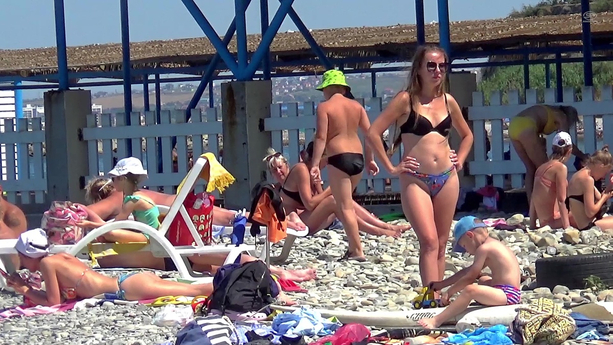 Галечный пляж в Малой бухте