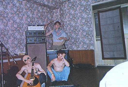 На репточке Acid-Jazz'a. Конец марта 1999.