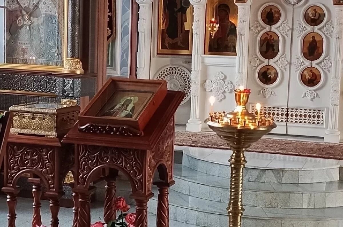    В Калужскую область привезли ковчег с мощами патриарха всея Руси Тихона