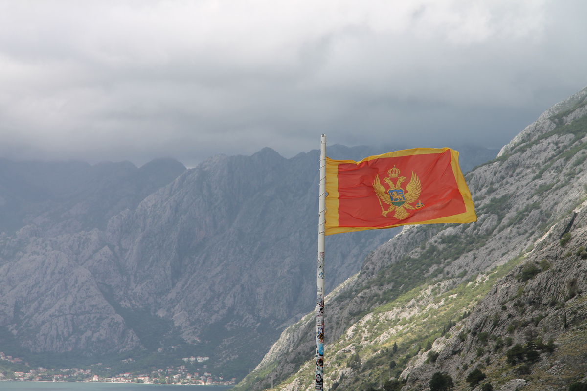Флаг Черногории.