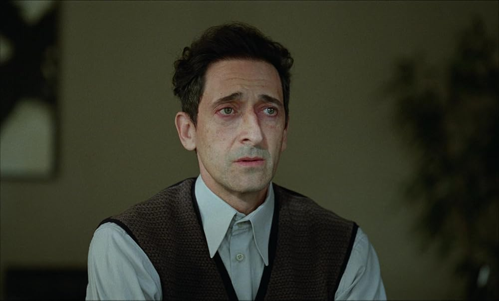 Кадр из фильма «The Brutalist». Режиссер: Брэйди Корбе. Производство: Andrew Lauren Productions (ALP), Brookstreet Pictures, Carte Blanche, Intake Films, Kaplan Morrison, Lip Sync, Meyohas Studio, Pierce Capital Entertainment, Richmond Pictures