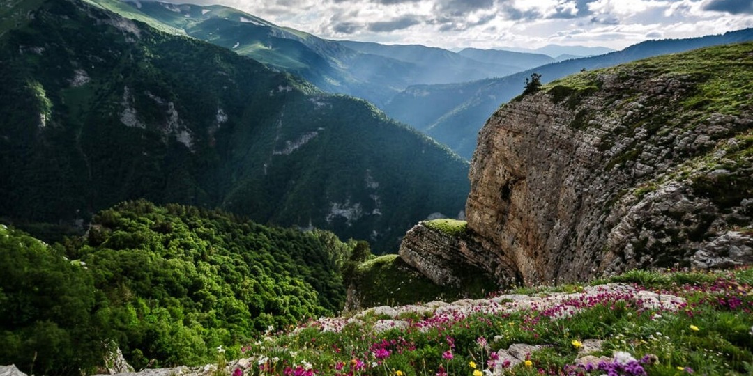 Поездка в Адыгею: полное руководство для незабываемого отдыха