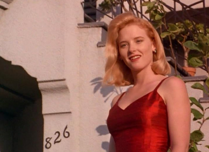 Пролистните изображение, чтобы увидеть следующий кадр из фильма « Смертельное падение» (1993)