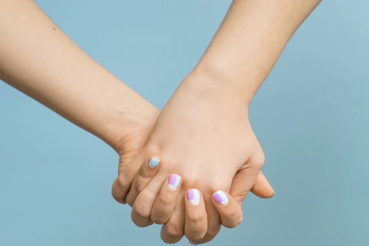 Ребёнка забрали у опекуна после тревожного инцидента. freepik