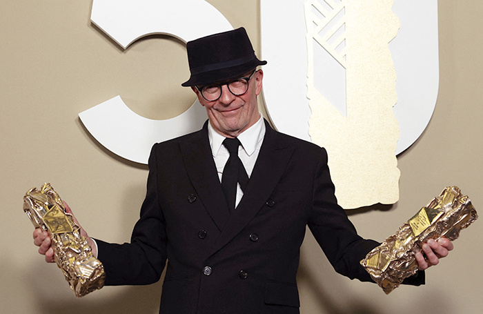    Режиссер Жак Одиар получил награду за лучший фильм, лучшую режиссуру и лучший адаптированный сценарий за фильм «Эмилия Перес».Sarah Meyssonnier/Reuters