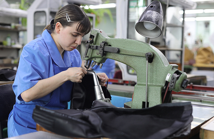    Обувная фабрика «Парижская коммуна».parcom.ru