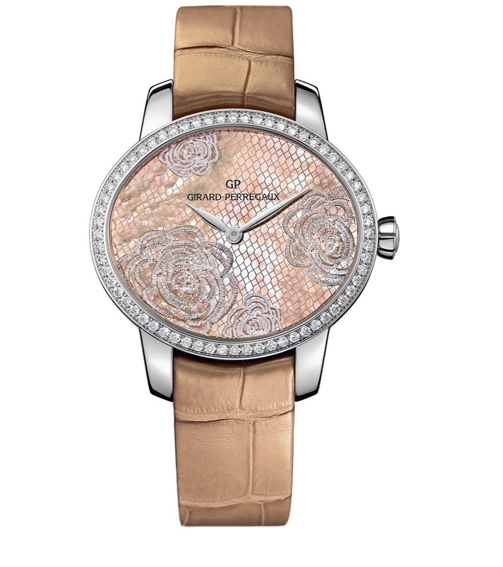 Часы Girard-Perregaux Cat's Eye Bloom Steel Beige Dial в 37,84x32,84 мм корпусе из стали с бежевым пермамутровым циферблатом с вышивкой в виде цветов и бриллиантами по безелю