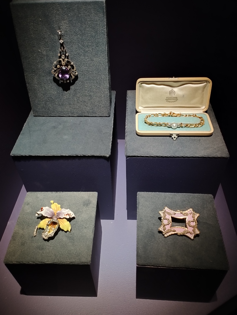 Подвеска, браслет, брошь, пряжка (ФОТО АВТОРА)