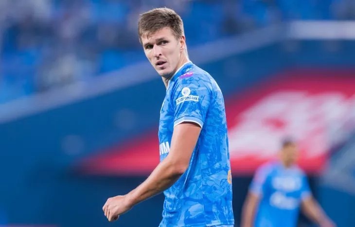    Две симуляции – символ бессилия. Почему страшно за карьеру Александра Соболева Фото #1