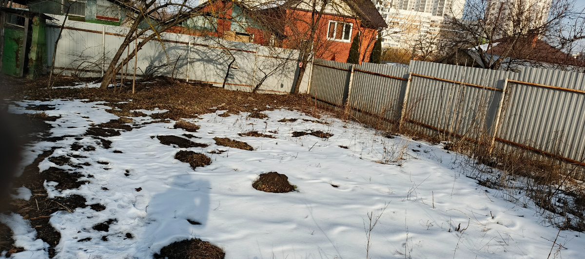 Снег подтаял волнами. Так интересно смотрится 💗