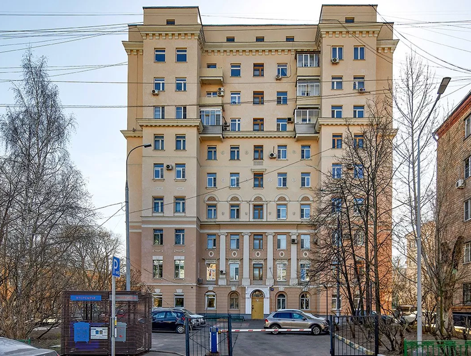 Вишняковский переулок, 23 (между Пятницкой и Новокузнецкой улицами)