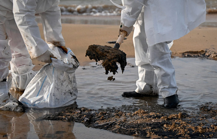 Разлив мазута в Керченском проливе