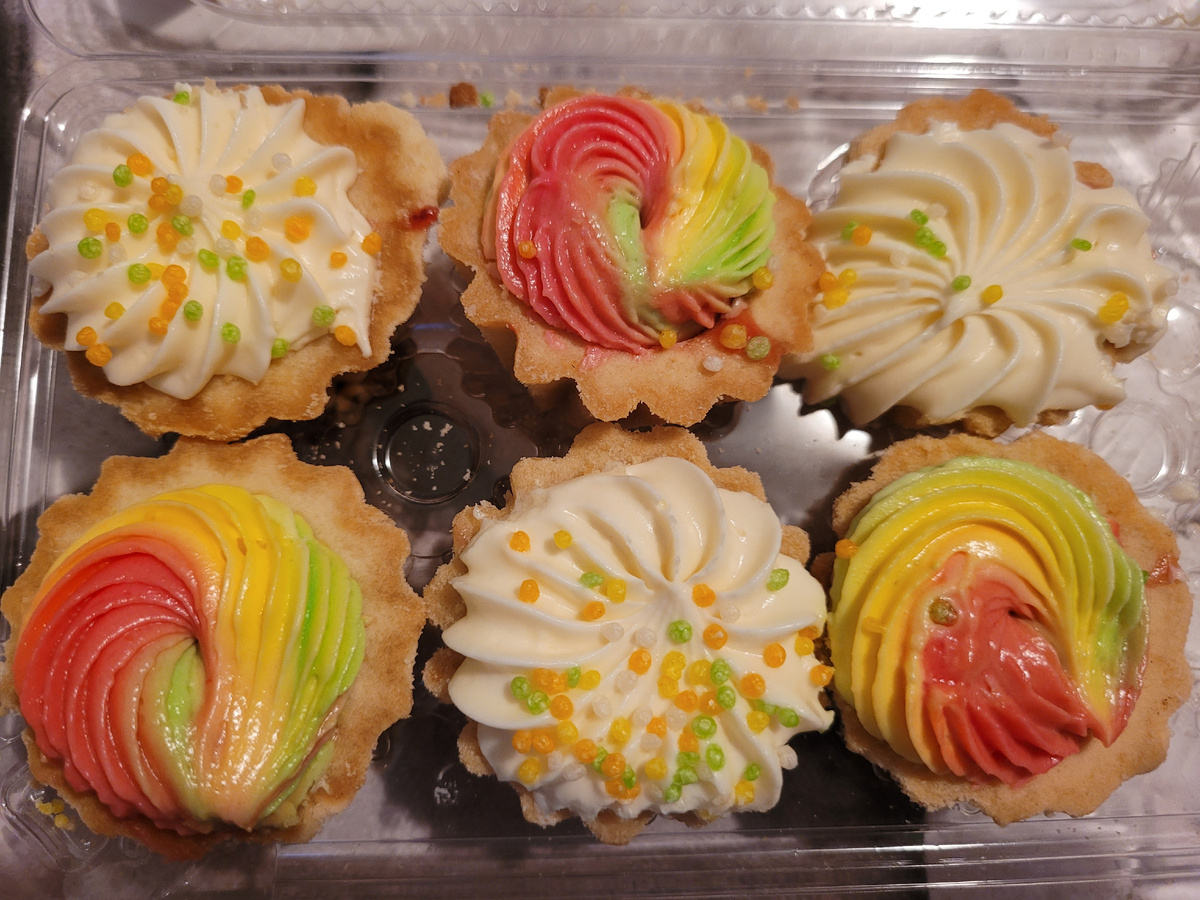 Вкусные пирожные