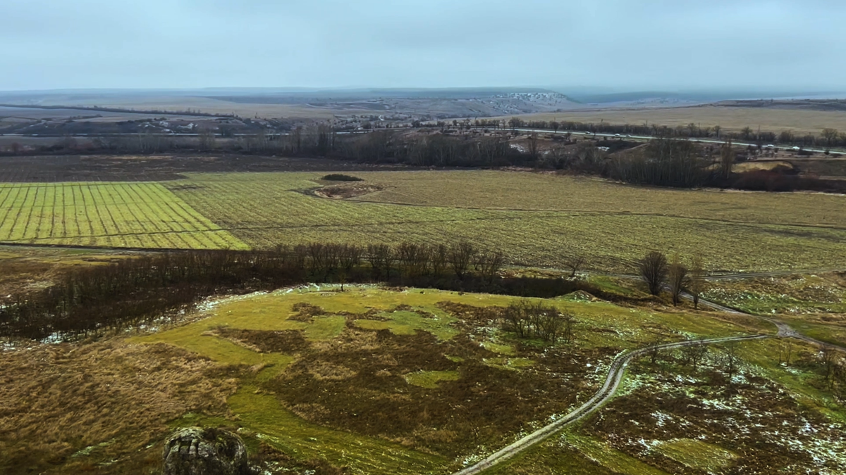 Вид с руин на долину