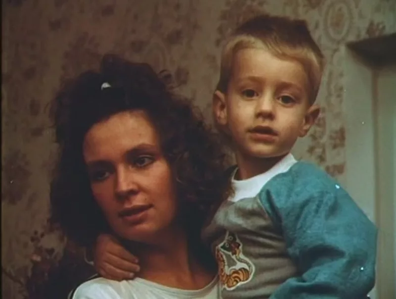 Татьяна Кочемасова – главная роль в х\ф «Распад» (1990 год). Последняя её роль.
