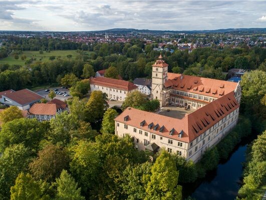 Фото из интернета. https://www.nrw-tourismus.de/kulturpaeckchen/weserrenaissance-museum-schloss-brake  