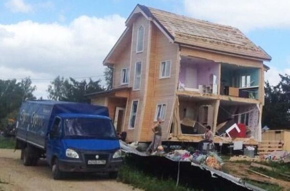 Каркасный дом станцевал