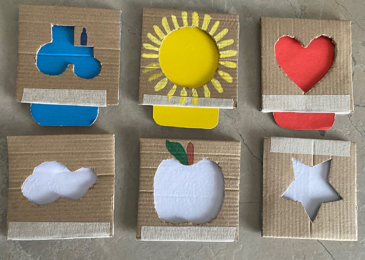 У нас две любимые картинки- трактор и солнышко ☀️ 