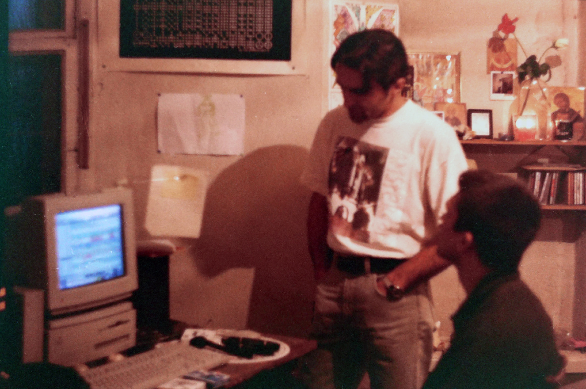 Бутусов и Каспарян за работой над альбомом. Фото: Леонид Новиков