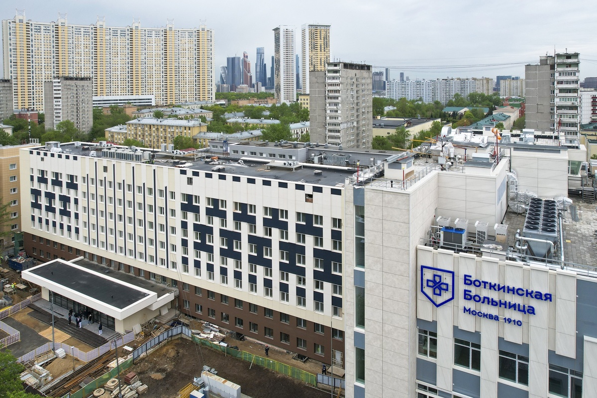Источник: https://rg.ru/2023/11/16/znamenitaia-botkinskaia-bolnica-otkroetsia-dlia-ekskursij.html