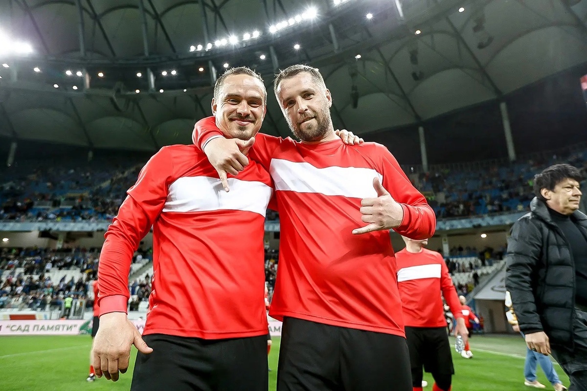 Ещенко (слева) и Д.Комбаров. Фото из открытых источников сети Интернет