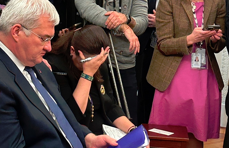 Посол Украины в США Оксана Маркарова во время перепалки Зеленского с Трампом и Венсом. Фото из открытого источника в Яндексе