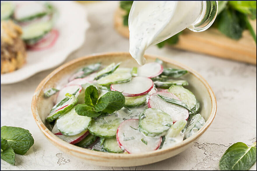 #ВесеннийСалат #ППРецепты #ЗдоровоеПитание #СвежиеОвощи #ВитаминныйВзрыв #ЛегкийУжин #ЕдаЗа10Минут #ХрустящийСалат #РецептыДляПохудения #ВесеннееМеню