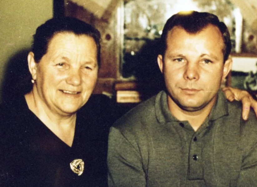 Анна с сыном Юрием.