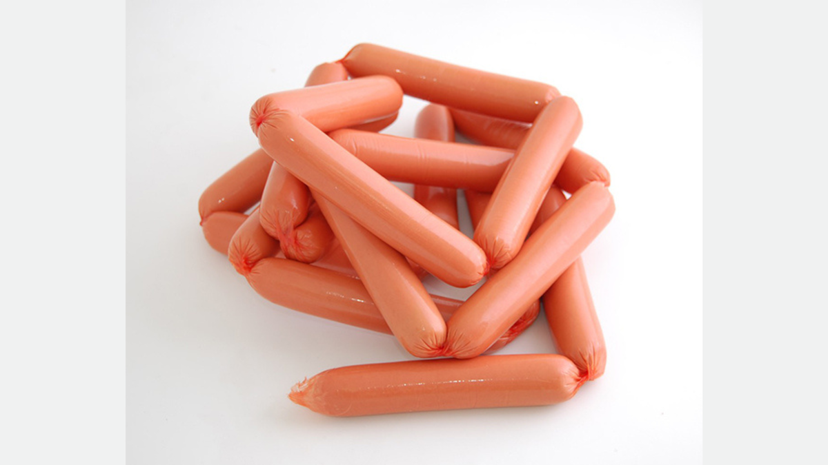 Колбаса, сосиски и всякие «мясные» изделия