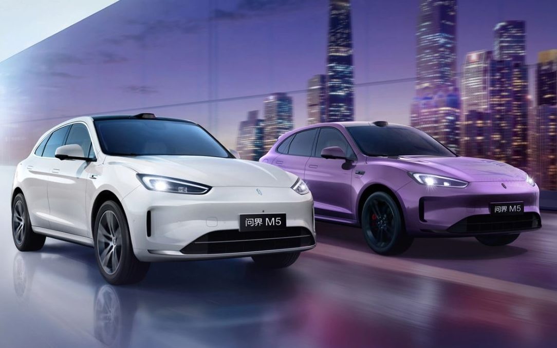 Aito M5 Ultra доступен по цене в 238 000 юаней на китайском рынке.