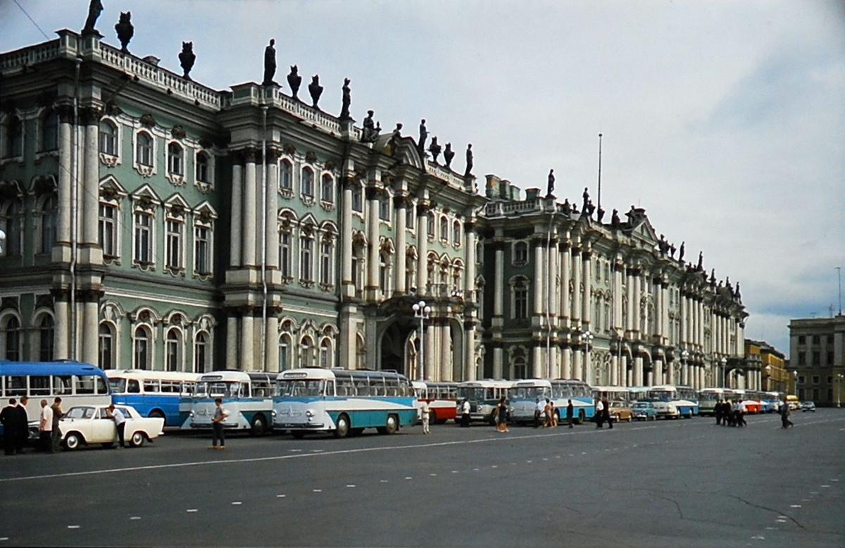 автор фото - Dmitri Kessel