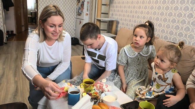 У Вани две младшие сестры