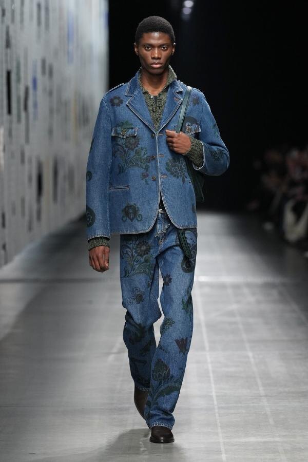 Показ коллекции Etro осень-зима 2025-2026 на Неделе моды в Милане FW25 (27 февраля 2025 г.).