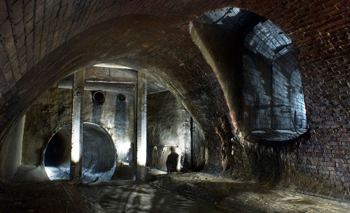 Подземная часть реки Неглинки, Москва, современное фото