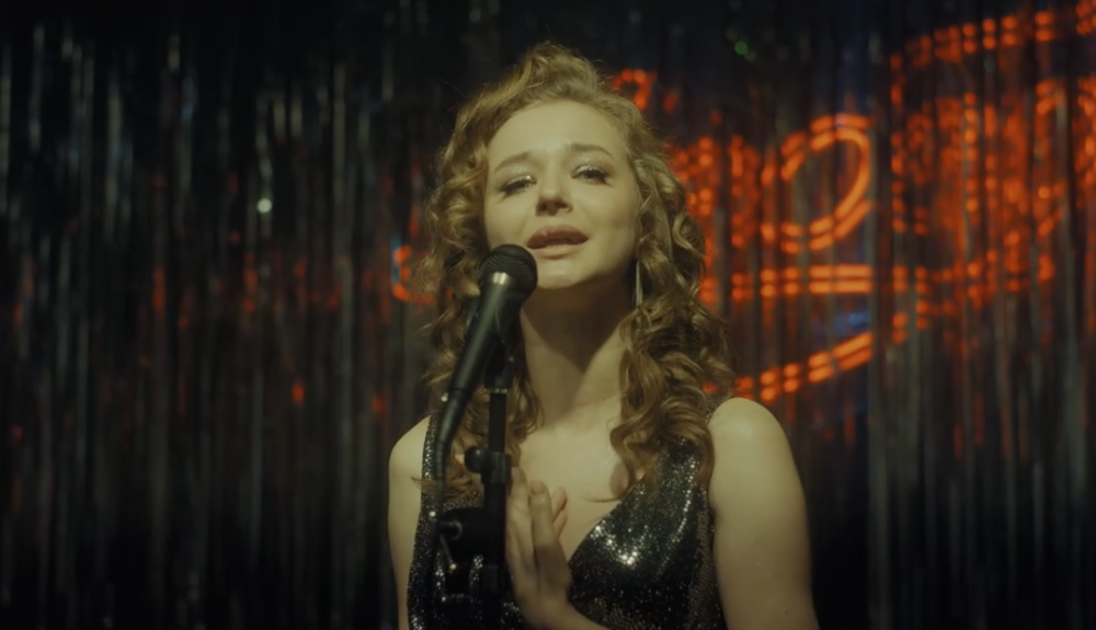 Кадр из сериала "Дети перемен". 