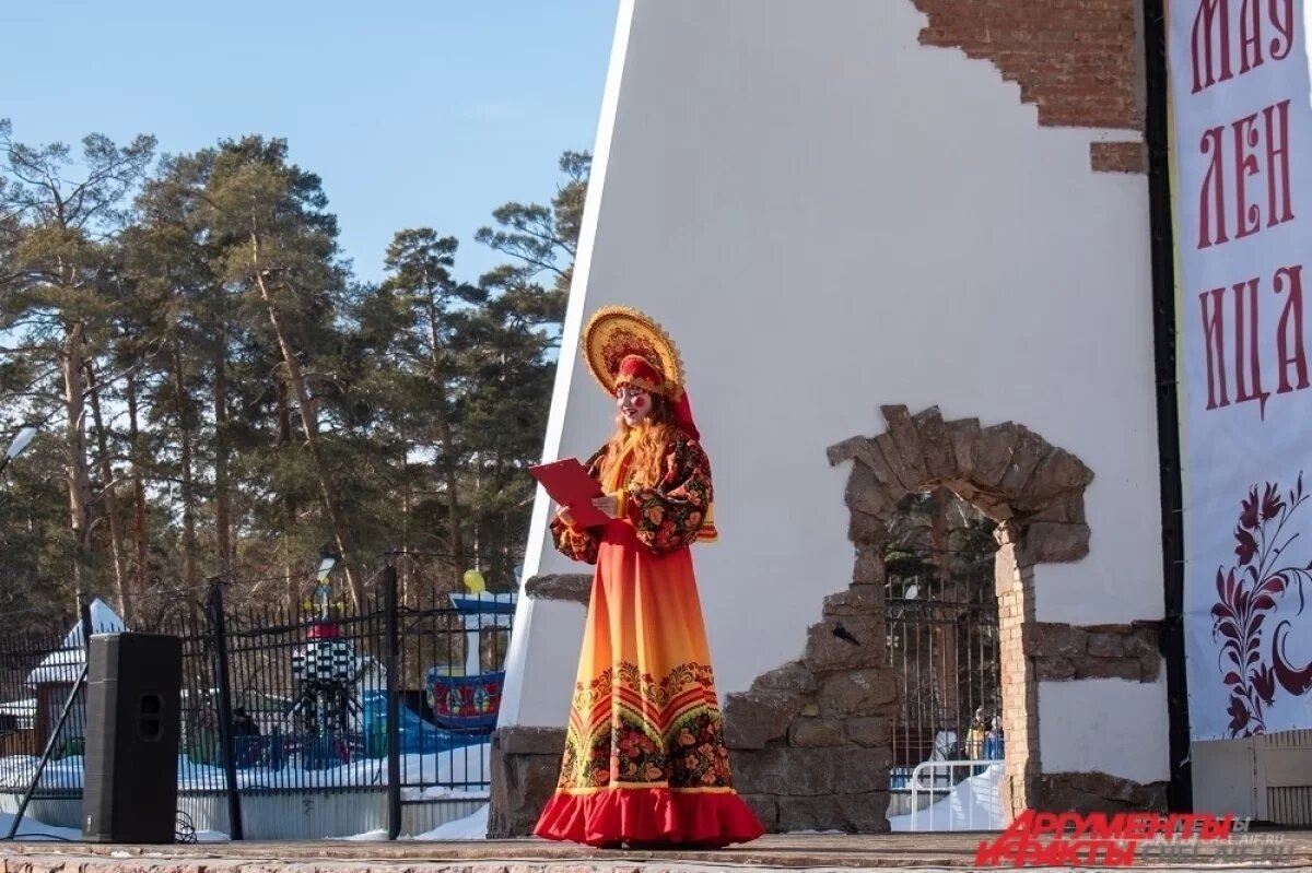    В Челябинске и Челябинской области продолжаются масленичные гуляния