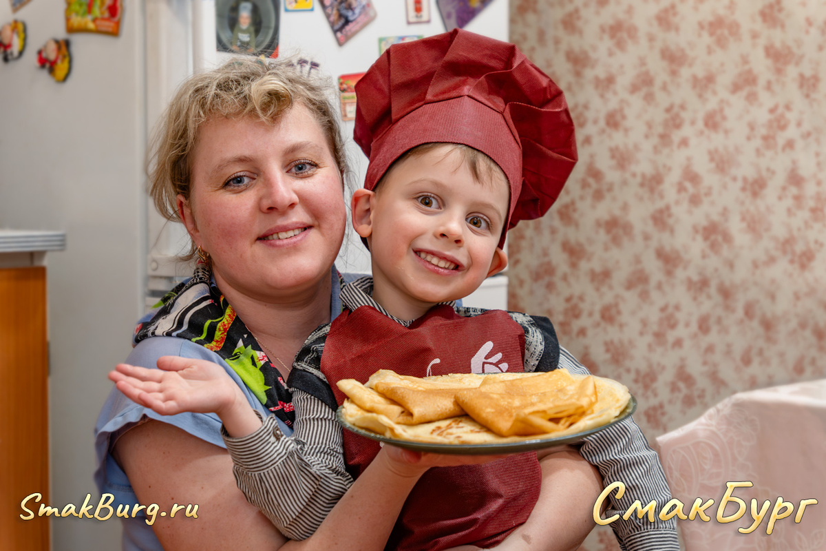Задорные повара вашего любимого кулинарного канала СмакБург. С нами готовить так легко!