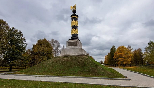 Мемориал в Тарутино. Калужская область.
Архитектор Д. Антонелли.