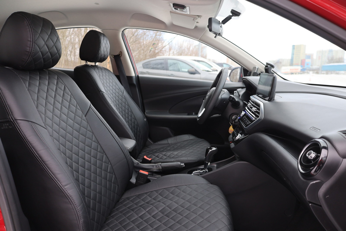 А по пути пару слов об автомобиле, который можете рассмотреть в этой нашей галерее