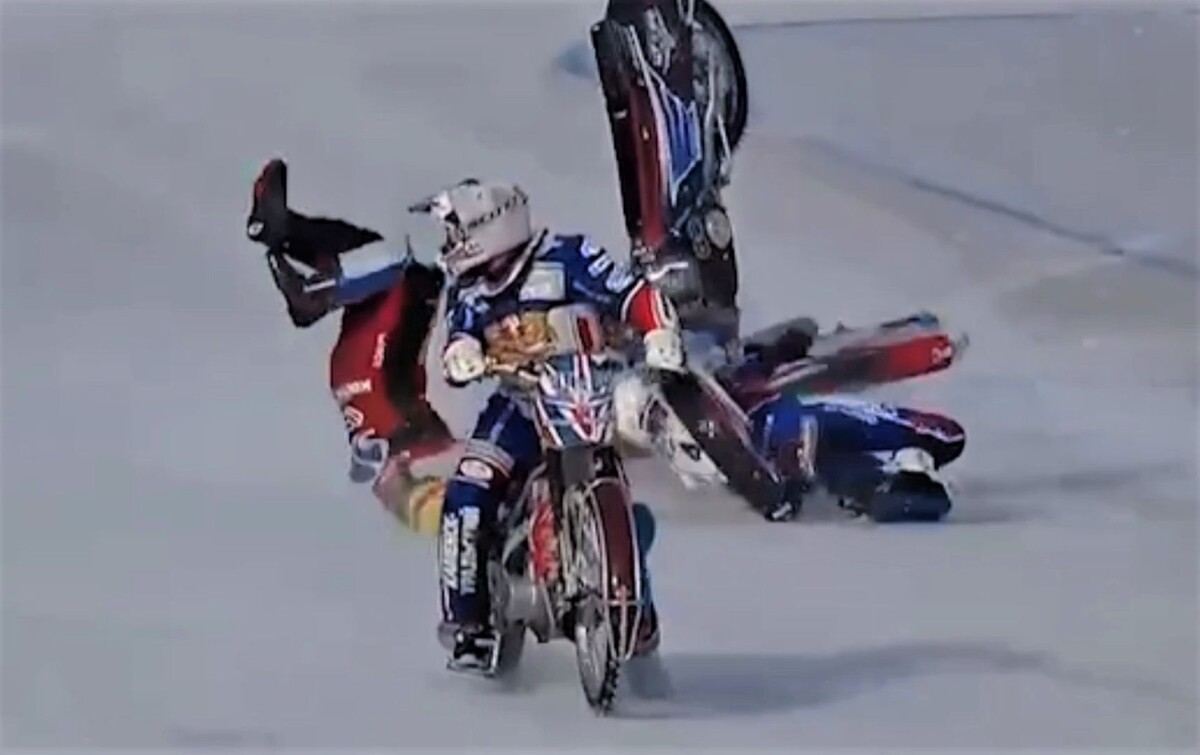     / Источник: Кадр из видео