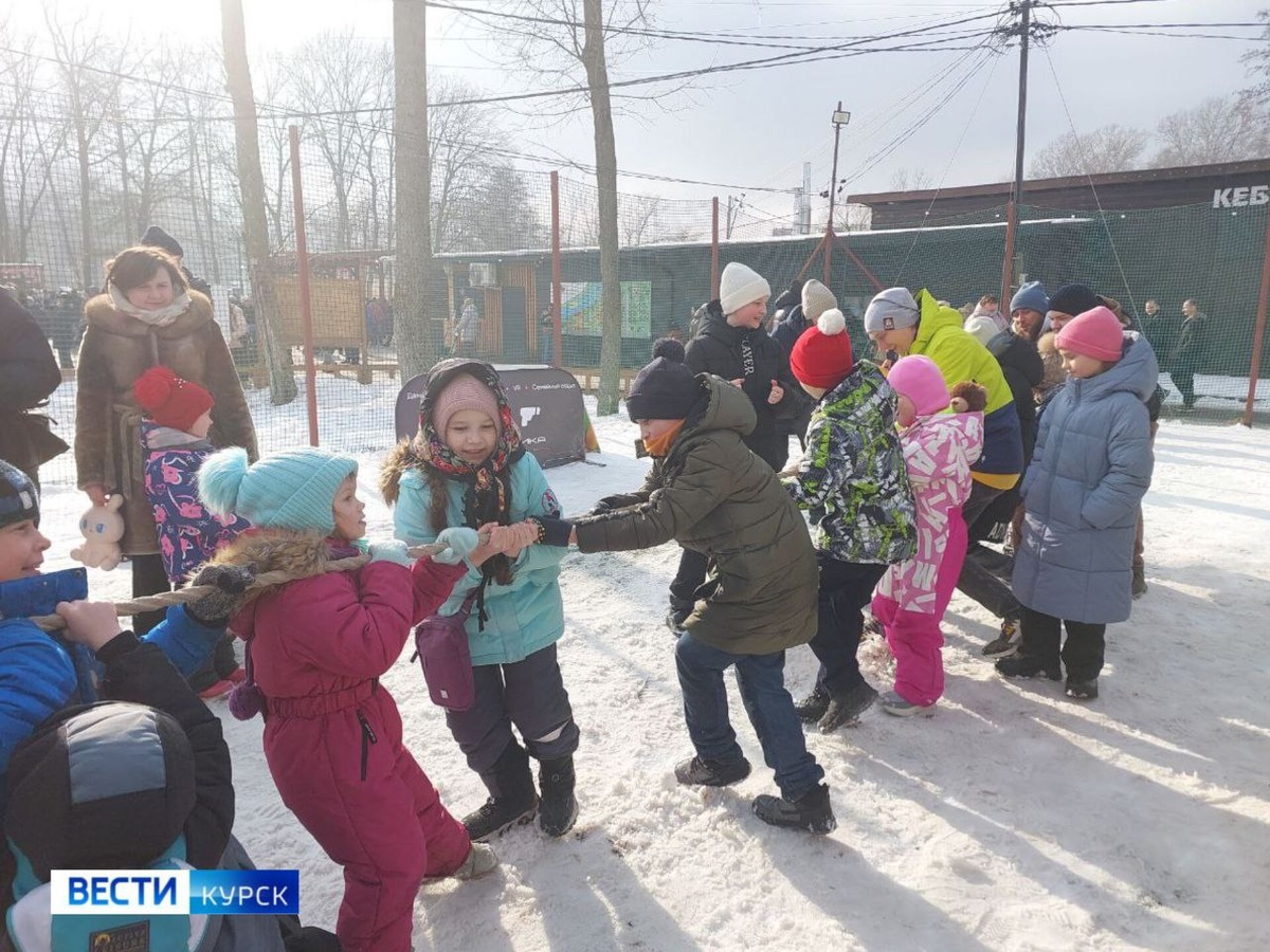    Масленичные гуляния во всю проходят на Боевке